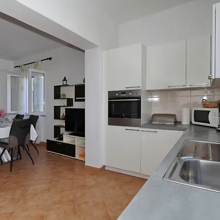 Holiday home Maslina Nin