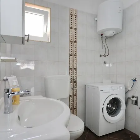 Holiday home Maslina